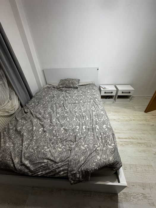 2 seturi de dormitoare alb