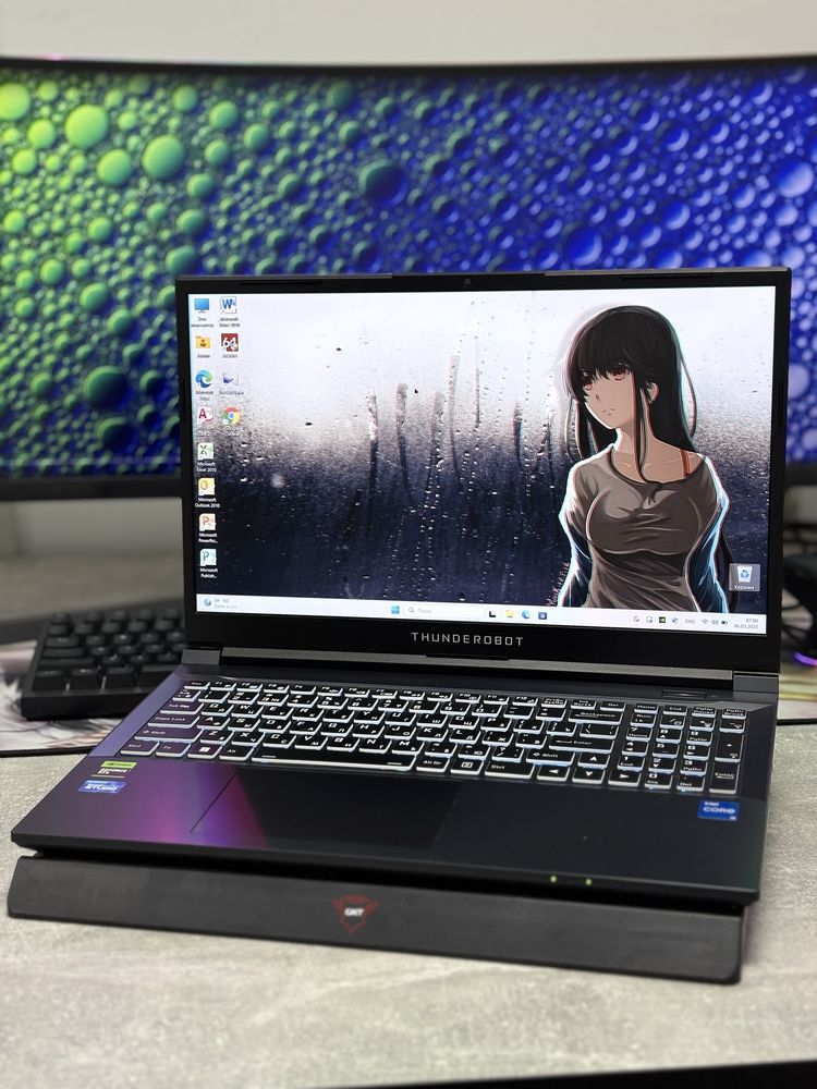 THUNDEROBOT /core i5-12450H/SSD 520/ozy 16/RTX 3050