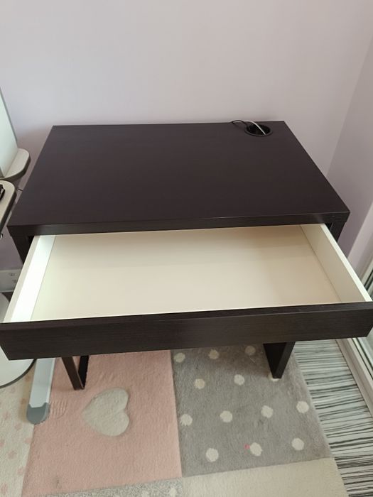 Бюро ИКЕА кафяво