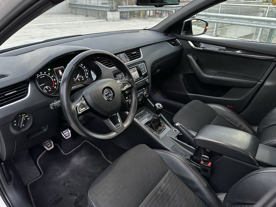 Vand/Schimb Skoda Octavia VRS ~Scaune Sport~Bi-Xenon Adaptiv~Auto H