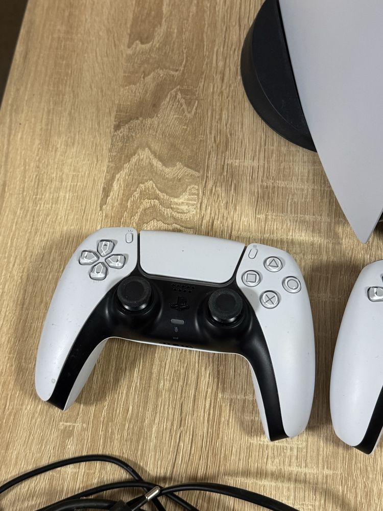 Playstation 5 disk edition + 2 контролера