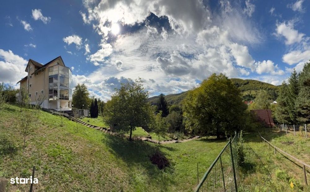 FIRIZA - VILA+ casa batraneasca si 29ari teren, panorama superba!