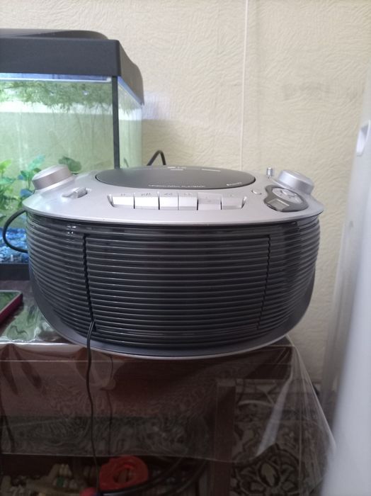 Винтажный бумбокс LG LPC M150x