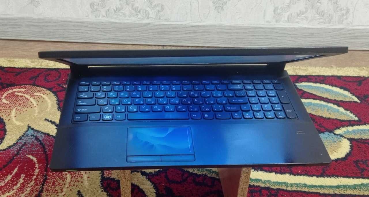 Noutbuk Lenova Core I3