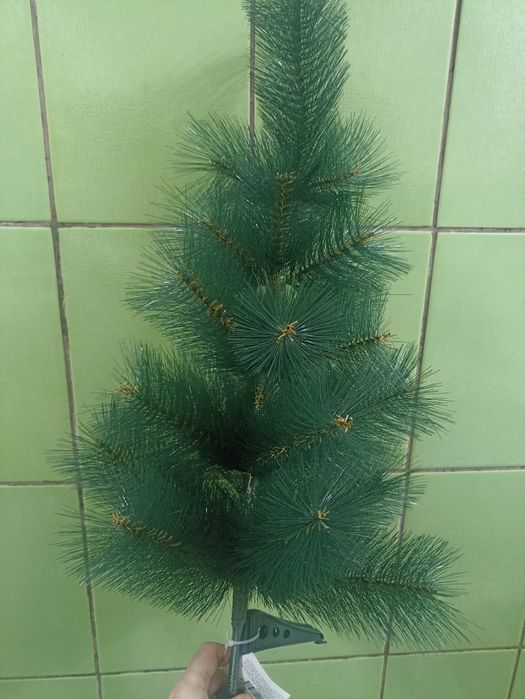 Vând brăduț artificial