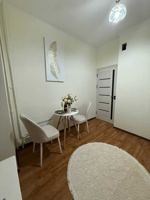 Буюк ипак йули м. (Буз базар), Продам квартиру 2/6/9, 62 м2