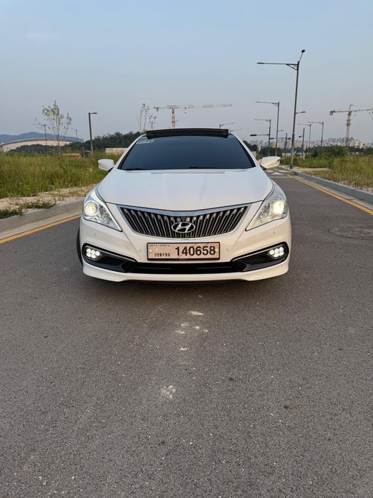 Hyunday grandur HJ300