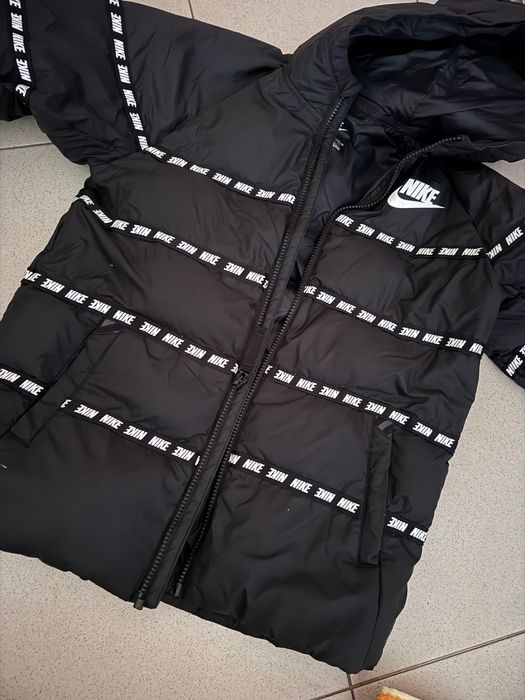 Яке Найк (Nike) ново