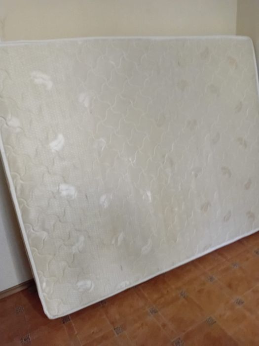 Продам Матрац 160x200