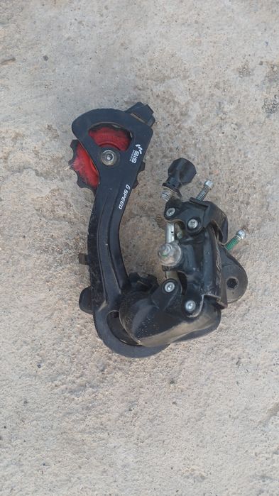 Задний переключатель скоростей