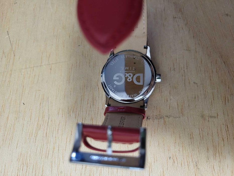 Dolce & Gabbana DW0149 Peek-a-boo argintiu, ceas de damă din piele