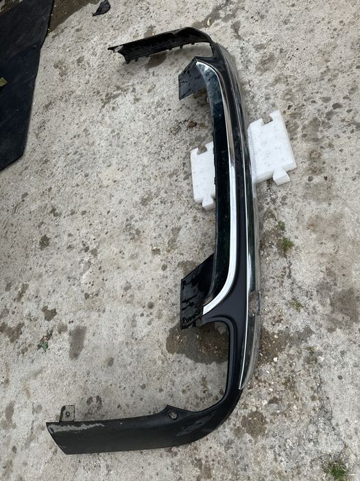 Spoiler inferior bară spate mercedes gle.w166.cod:a1668858425.