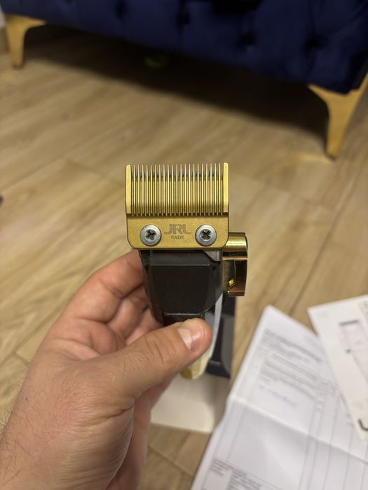 Masina de tuns JRL