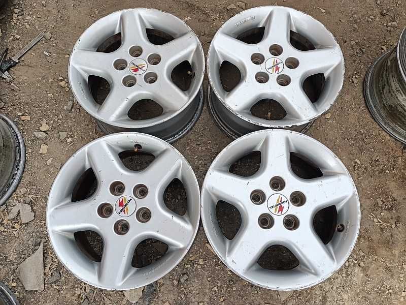 Продам оригинальные легкосплавные диски "Fondmetal" на автомашину Audi