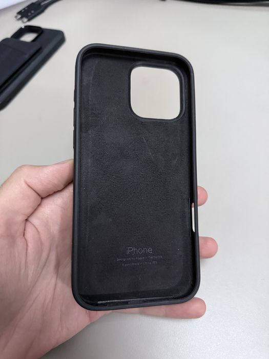 Husa iPhone 16 pro max wireless charging magsafe