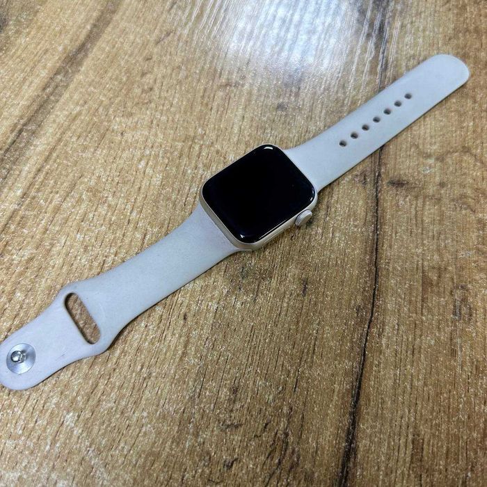 Смарт-часы Apple Watch SE 2 / sk151356