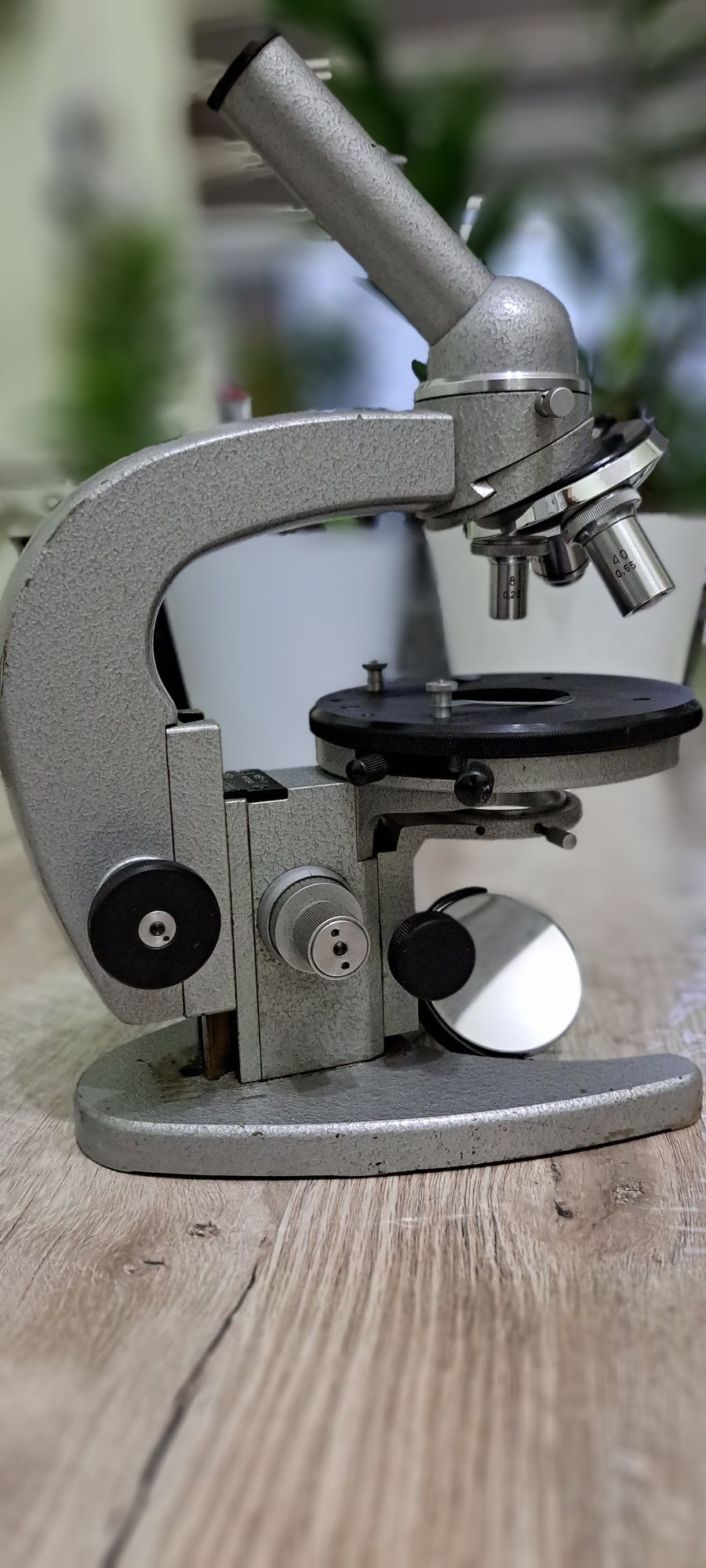 Продаётся микроскоп