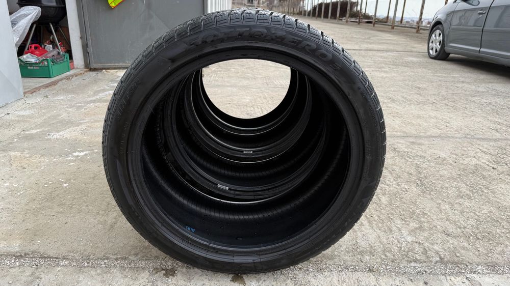 ТОП Гуми PIRELLI SOTTOZERO 3 255/40 R20 101W 2 бр 285/35 R20 2 бр