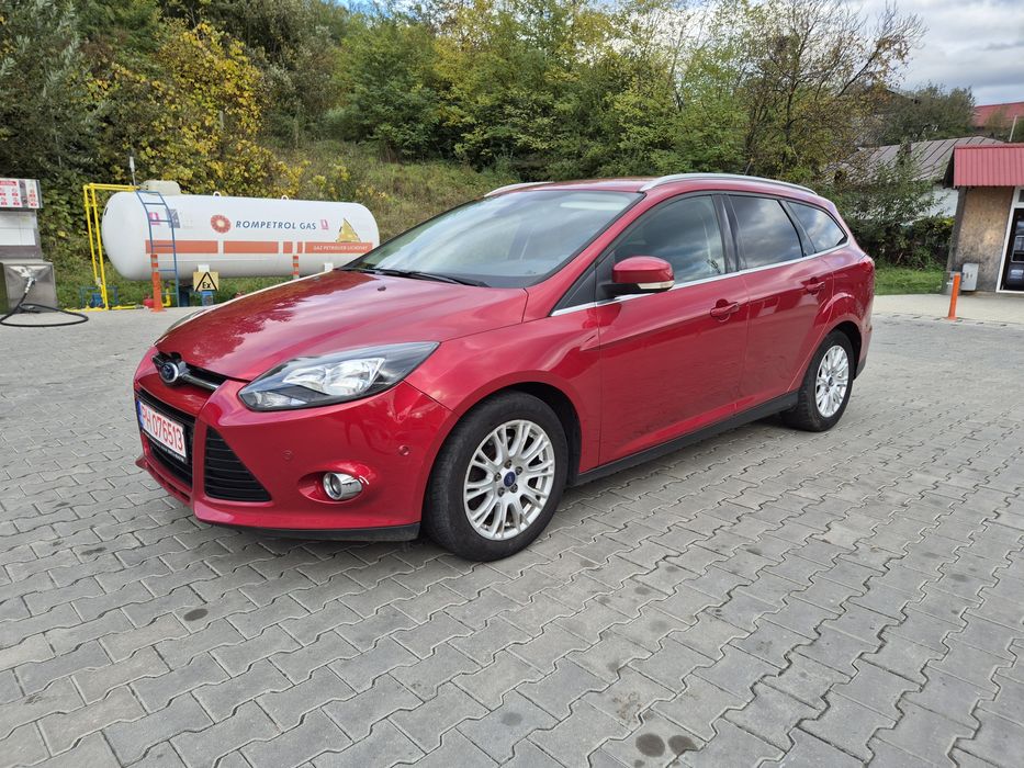 Focus 3 2012 titanium 1.6 benzină 150cp