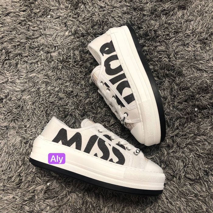 Adidasi dama și barbati