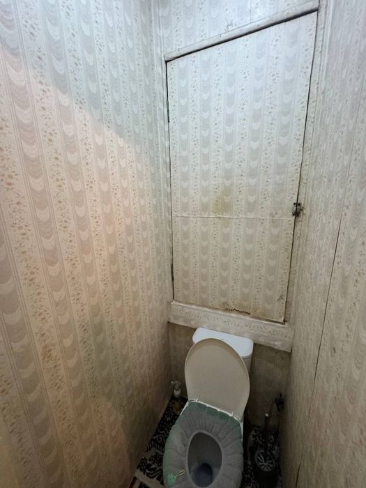 Продаю квартиру  Яшнабад район  ор Кадышева Базар 55000уе
55,00
Район: