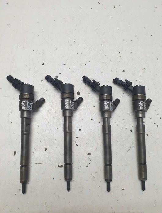 Injector Hyundai Tucson 2.0 diesel Cod injector 0445110258