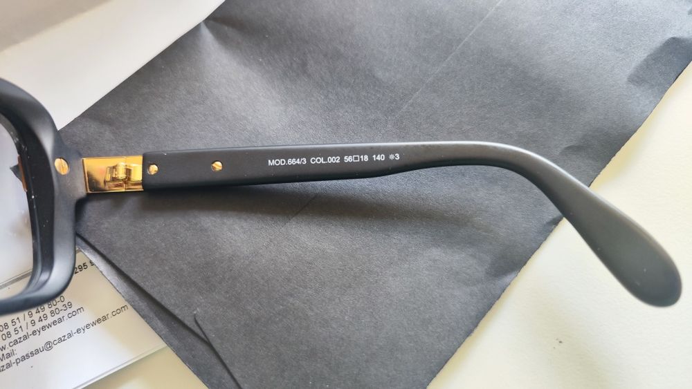 Cazal слънчеви очила с позлата