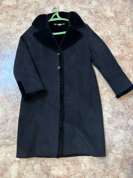 Продаю женскую дубленку 48-50 размер