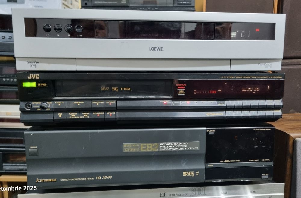 3 video-uri defecte, Jvc,Mitshubishi, Loewe, hi-fi stereo