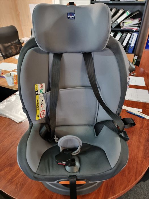 Chicco scaun auto
