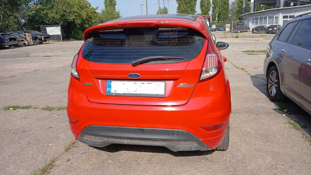 Dezmembrez Ford Fiesta 1.0 Benzina DIN 2016 - SFJC