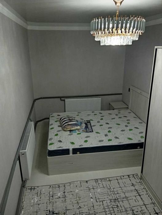 Фрунзиский 4 мактаб 2 хонали квартира ижарага берилади.ID: 1476