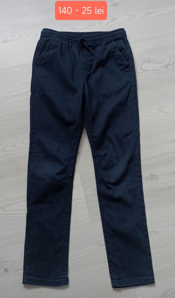 Lot blugi noi, pantaloni trening și bluze mărimea 134/140