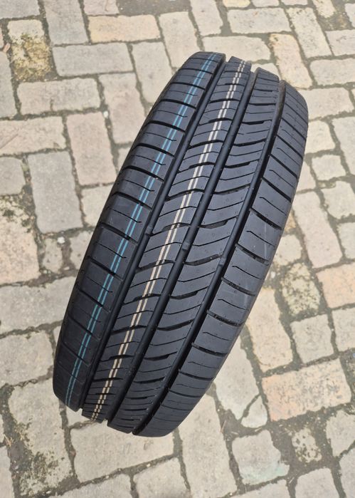O bucată 205/65 R16C vară - una Semperit Continental
