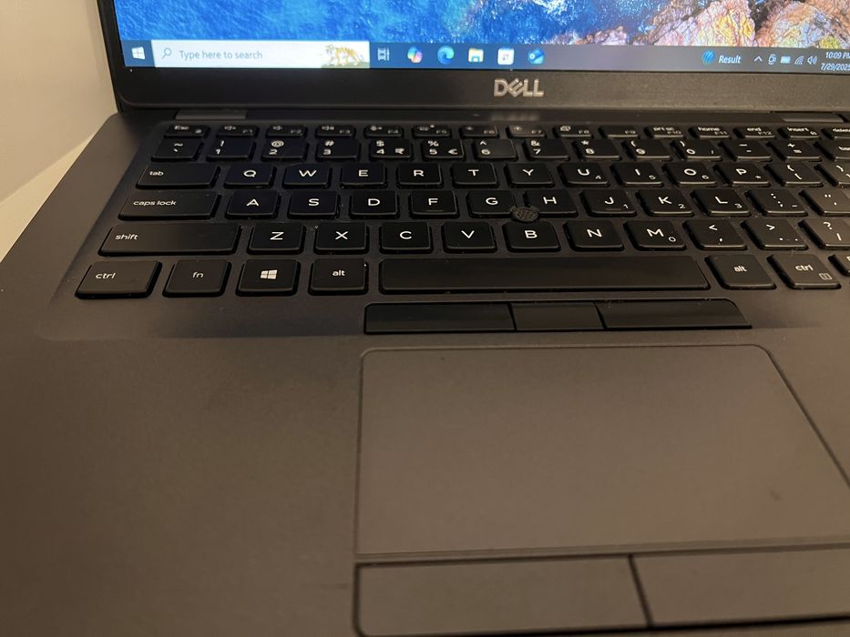 Laptop Dell Latitude 5400 I5 - Windows 11 cu licenta - 512gb