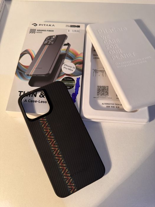 Калъфи за iphone 15 Pro max - UAG и Pitaka