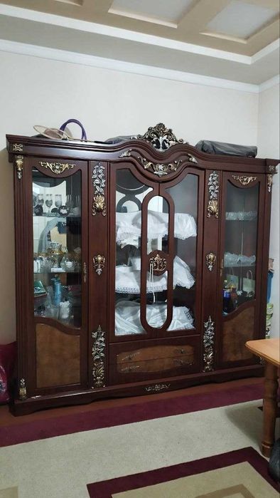 Стенка, сервант,