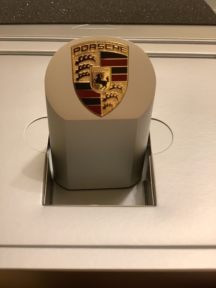 Porsche paper holder metal Gravity