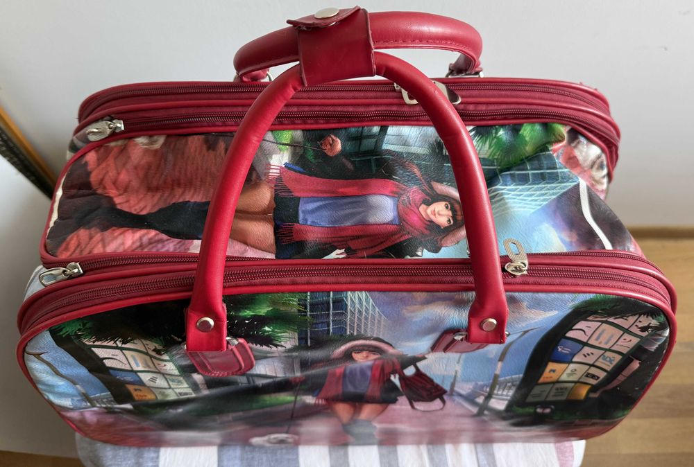 Eleganta geanta de voiaj sau mana, Anglia, troler  modern, design unic