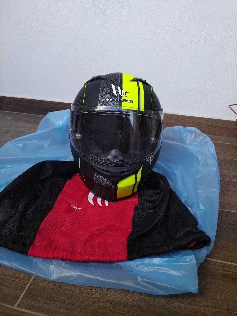 Каска за мотор MT Helmets
