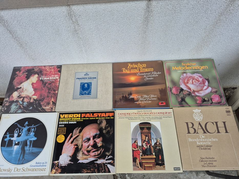 Vând lot 200LP Discuri Vinil cu muzică clasica mixta  pentru pick-up