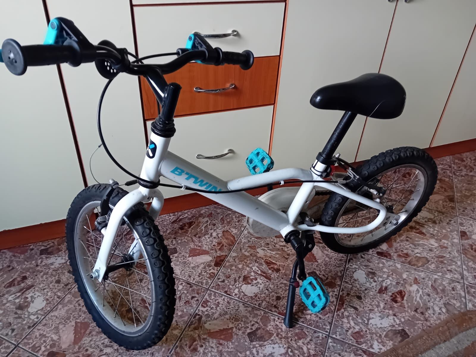 Vând Bicicleta copii