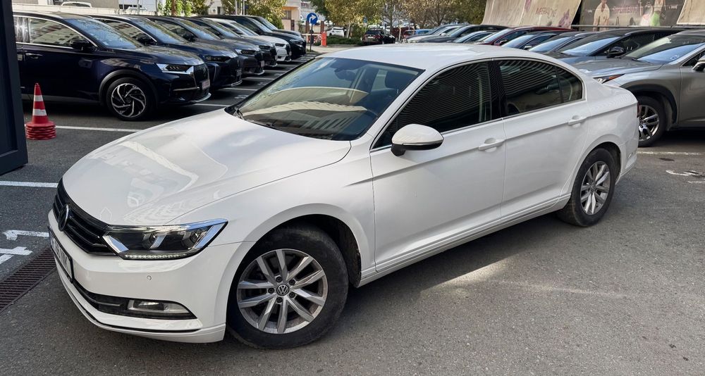 Volkswagen Passat VOLKSWAGEN PASSAT 2.0TDI DSG/ Istoric/Garantie/ Factura