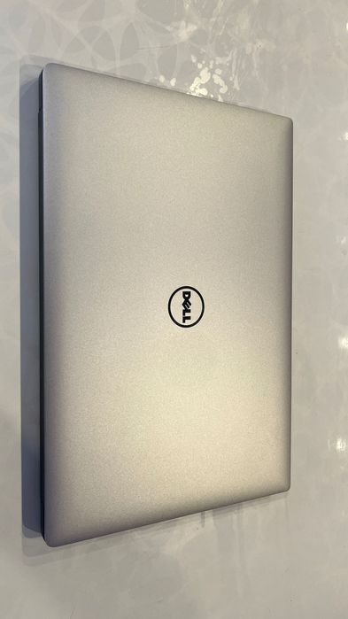 Лаптоп Dell Precision 5510 с Touch - 15.6",i7,16 GB RAM DDR4/512GB SSD