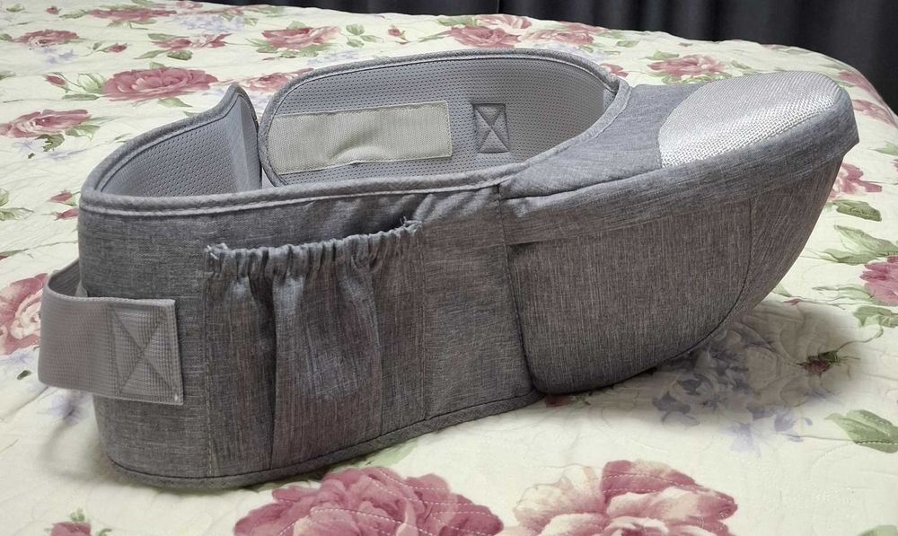 Scaunel cu centura pentru purtat bebe tip marsupiu Creative World Toys