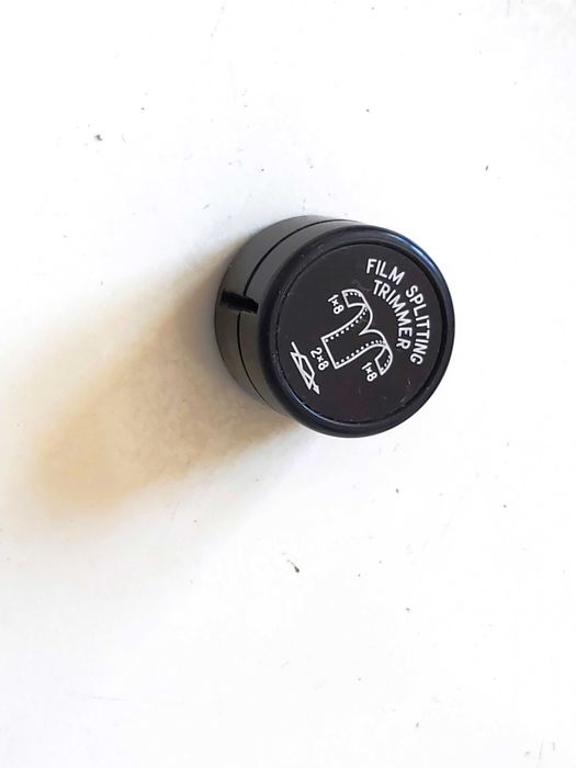 Фотографски аксесоари–филтри, лайсна, нож  и други-виж снимки