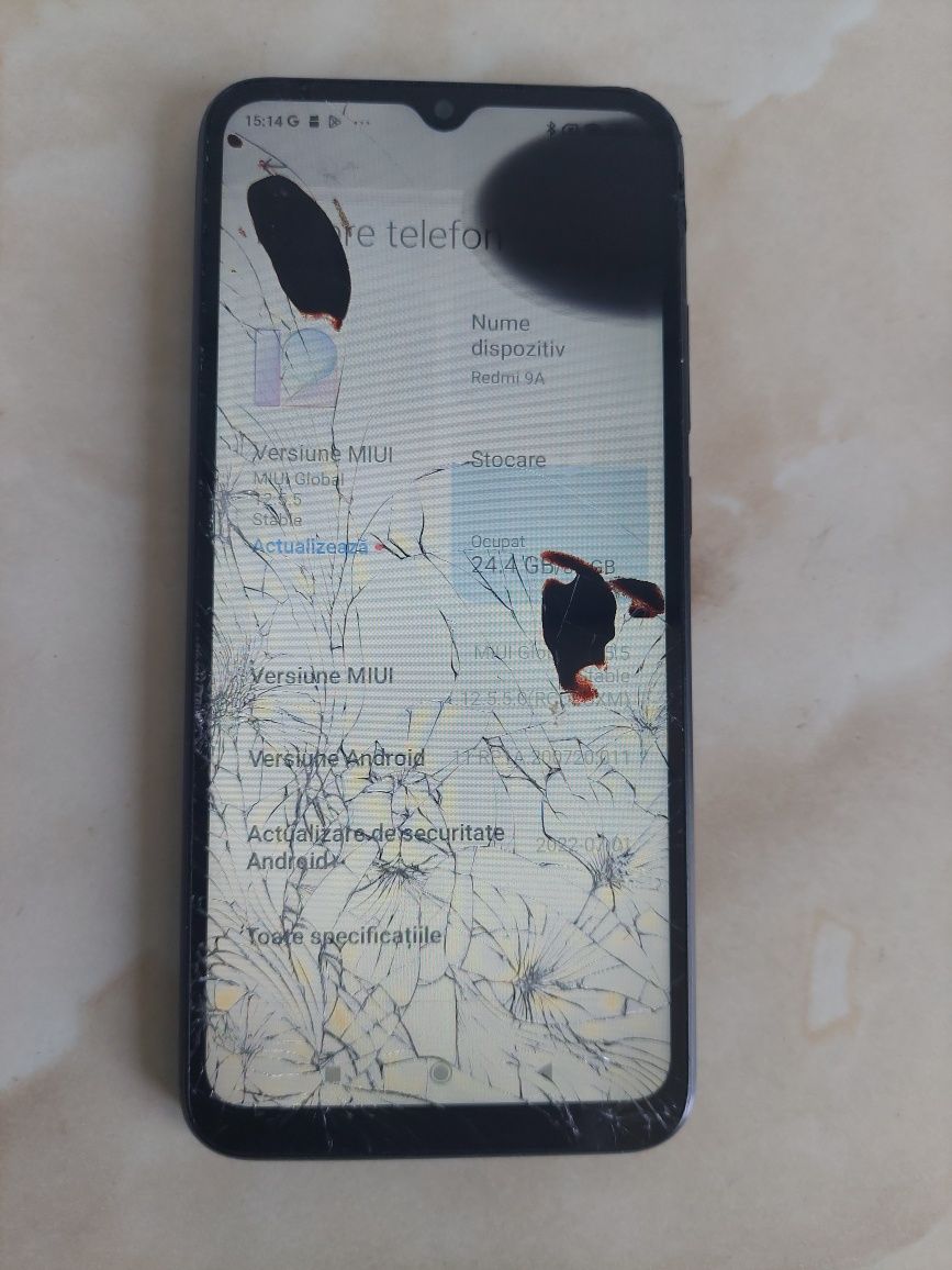Vând Xiaomi Redmi 9A pentru placă și restul pieselor, este spart /poze