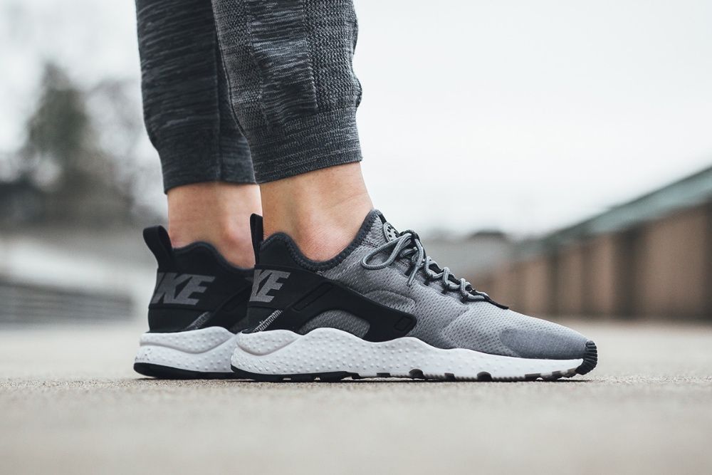 Adidasi Sneakers femei NIKE SPORTSWEAR Air Huarache Run Ultra Gri 38