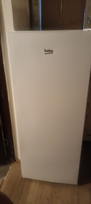 Congelator BEKO cu 6 sertare