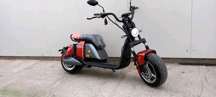 Scuter electric extra full fara permis
